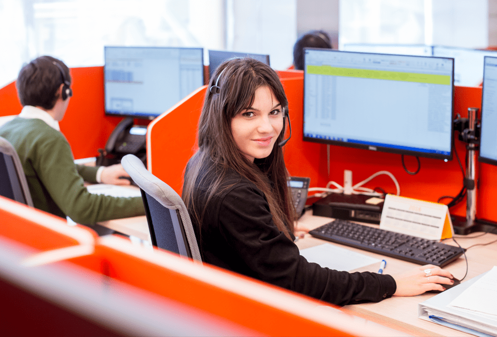 Opératrice du Centre de Service Client FAIN